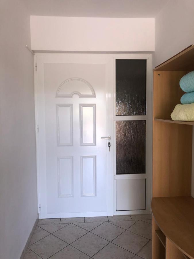 Apartments Damir 2838 Lopar Pokoj fotografie